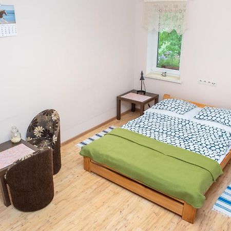 Agroturystyka Pod Modrzewiami Nowy Tomyśl Exterior foto