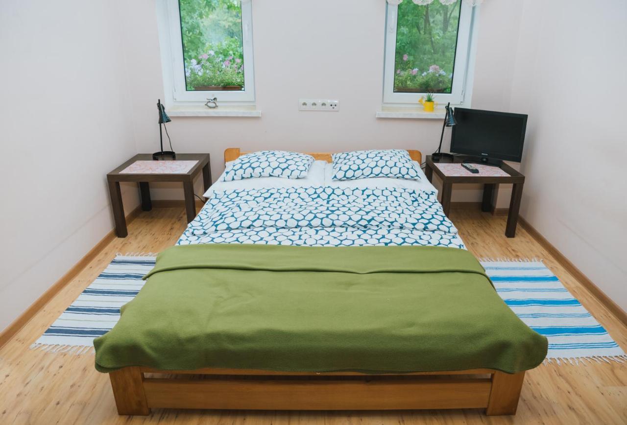 Agroturystyka Pod Modrzewiami Nowy Tomyśl Exterior foto