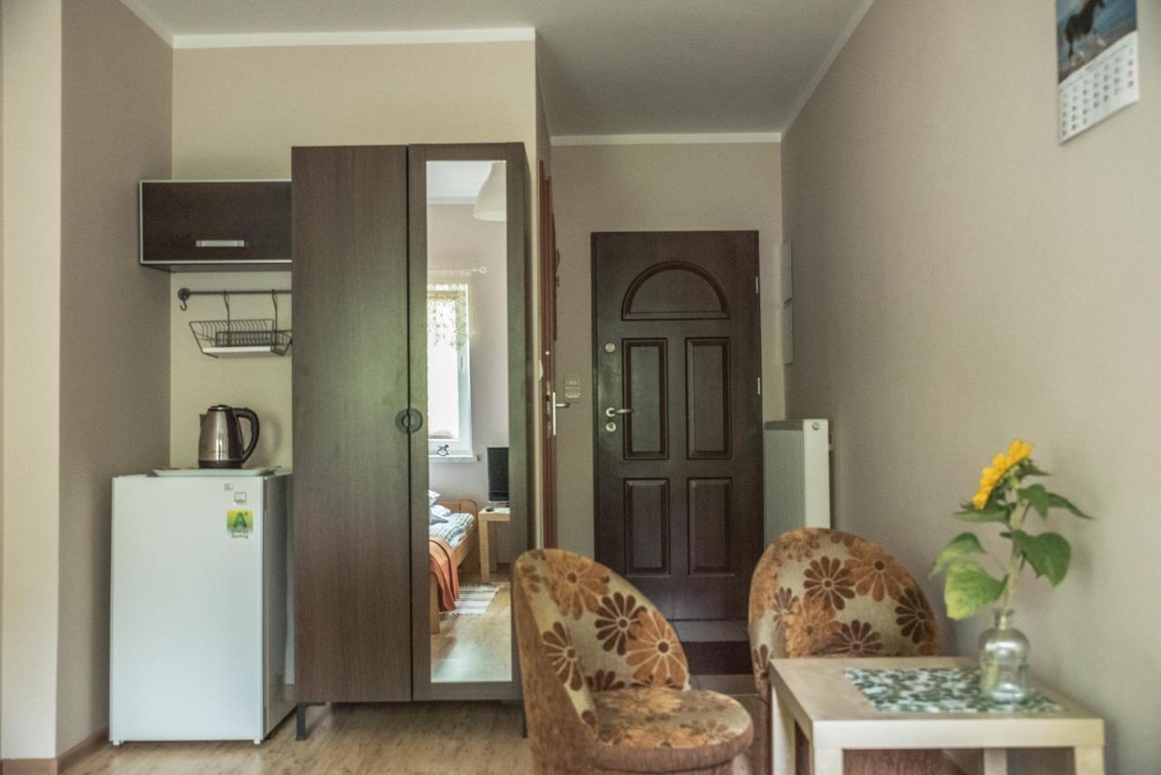 Agroturystyka Pod Modrzewiami Nowy Tomyśl Exterior foto
